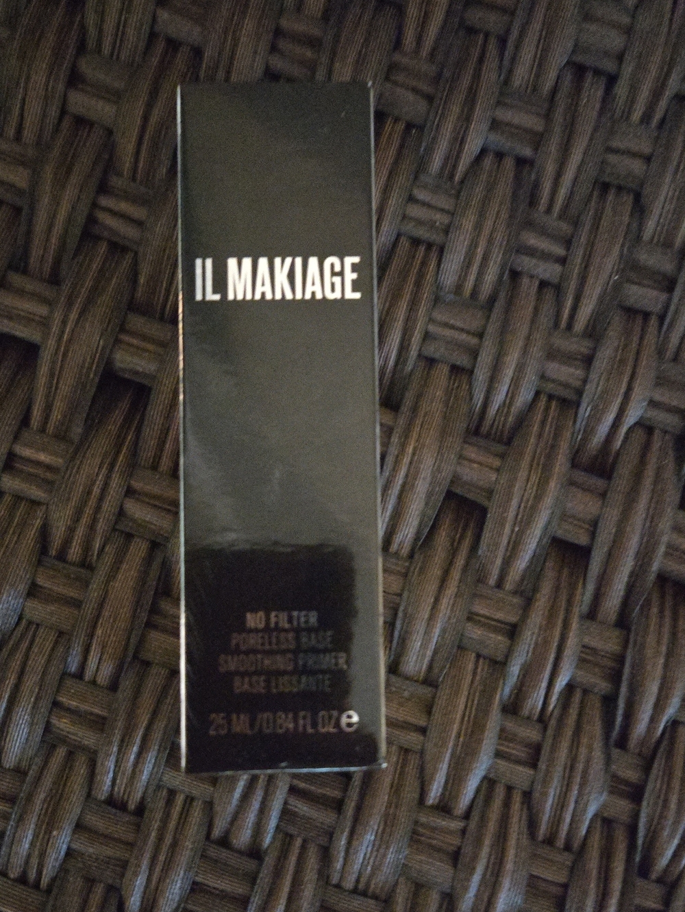 IL MAKIAGE No Filter Poreless Primer — Black Packaging